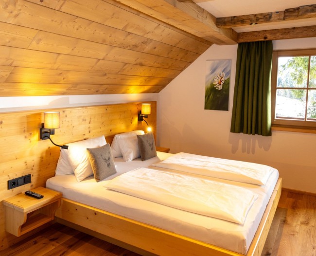 Schlafzimmer mit Balkon